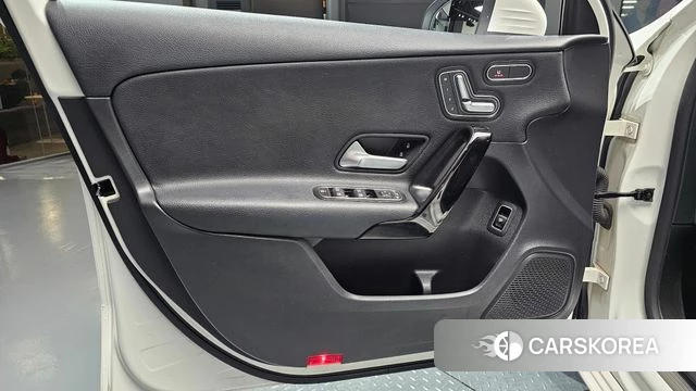 Mercedes-Benz A-Class W177 id 4712843 из Кореи 16