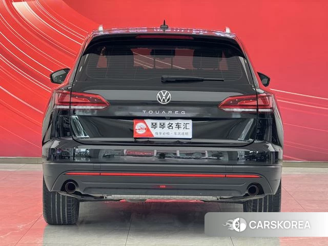 Volkswagen Touareg id 4297639 из Китая 16