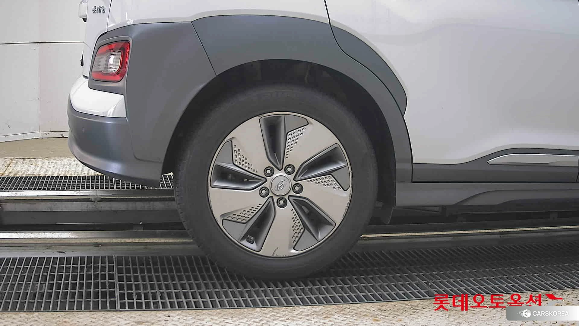 Hyundai KONA Electric id 4504392 из Кореи 16