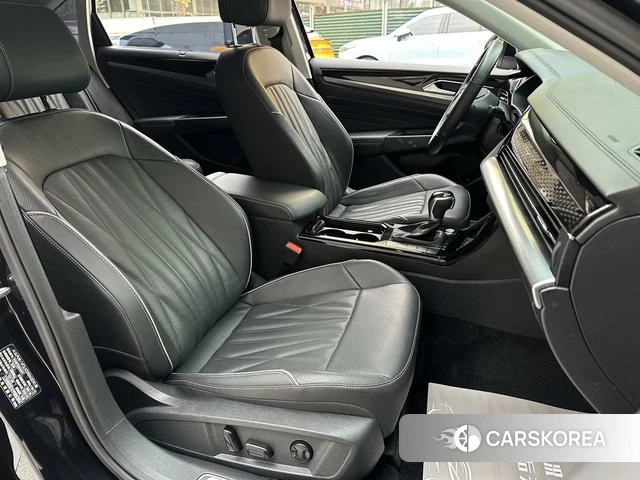 Volkswagen Passat id 4301424 из Китая 16