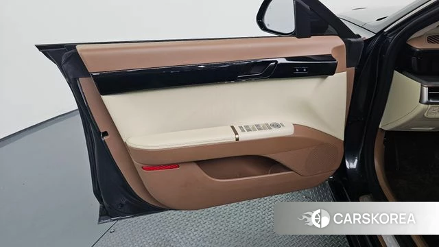 Hyundai Grandeur Hybrid (GN7) id 4591684 из Кореи 16