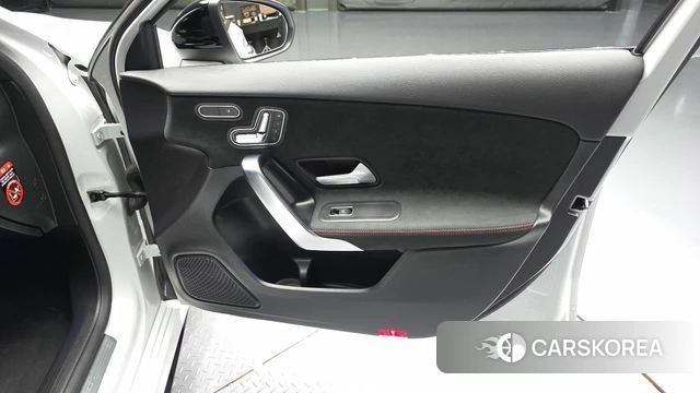 Mercedes-Benz A-Class W177 id 4893470 из Кореи 16