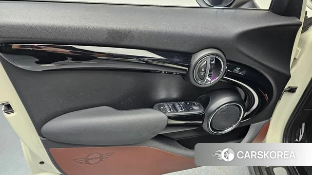 Mini Cooper S id 4465342 из Кореи 16