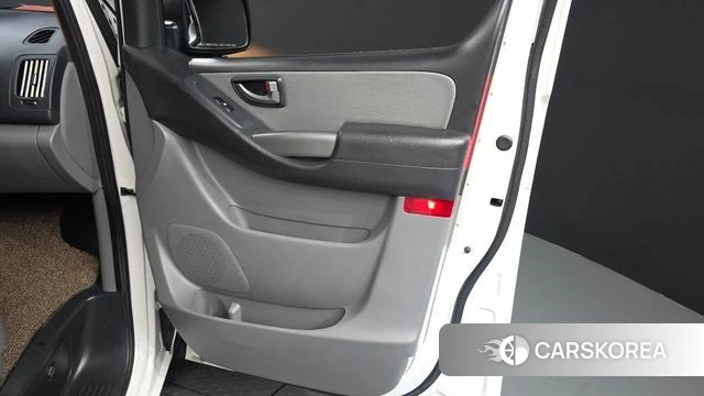 Hyundai The New Grand Starex id 4551483 из Кореи 16