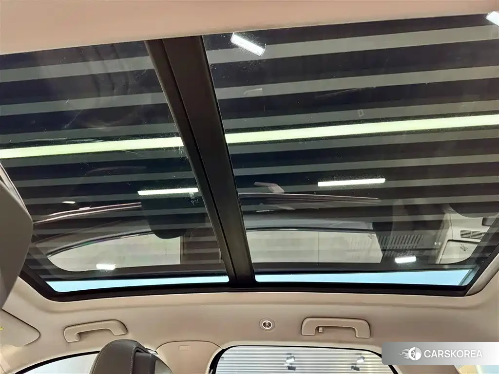Volkswagen Touareg id 4577874 из Китая 16