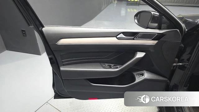 Volkswagen Passat GT (B8) id 4712376 из Кореи 16