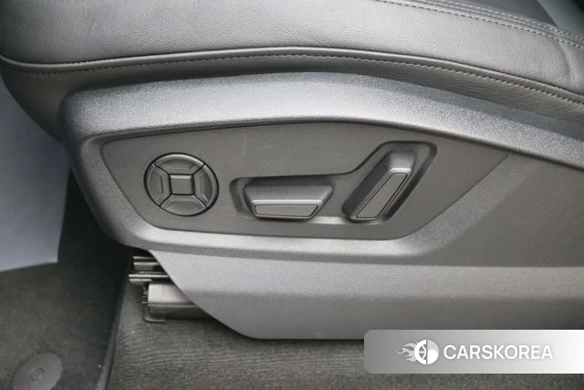 Audi Q7 id 4271921 из Китая 16