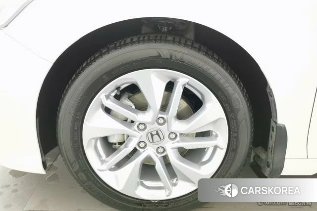 Honda Accord id 4271061 из Китая 16