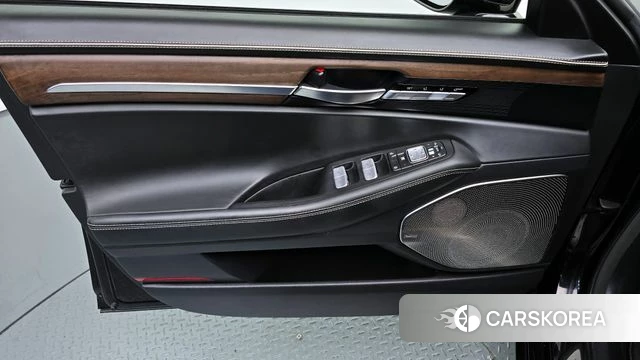 Genesis G90 id 4232534 из Кореи 16