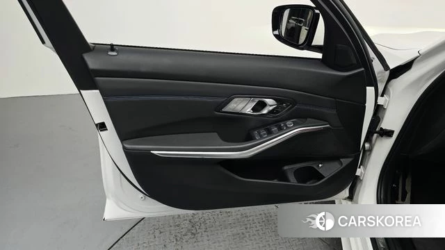 BMW 3 Series (G20) id 4692619 из Кореи 16