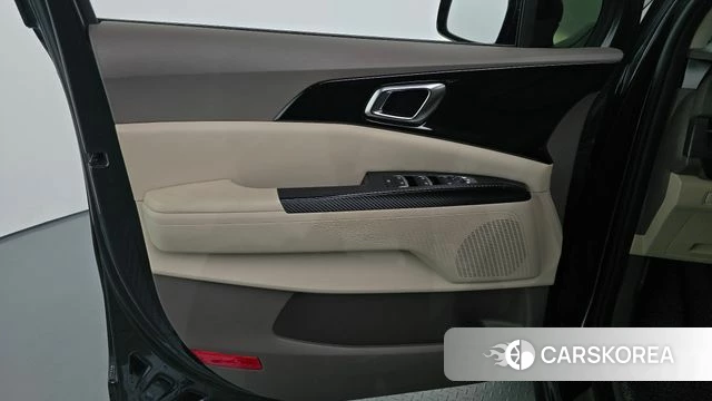 Kia Carnival 4th generation id 4677100 из Кореи 16