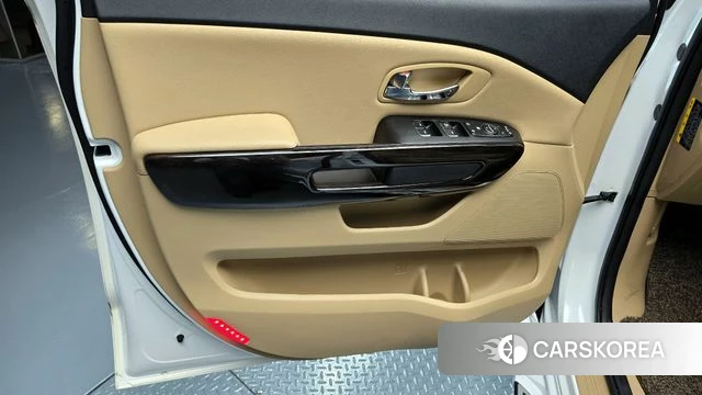 Kia The New Carnival id 4305023 из Кореи 16