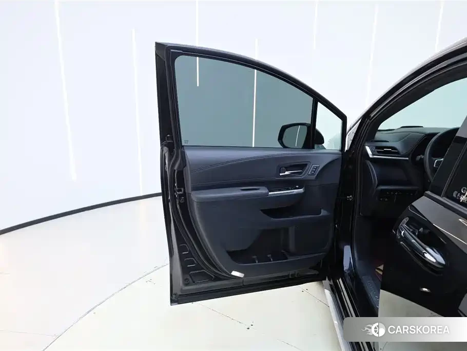 Toyota Granvia id 4546053 из Китая 16