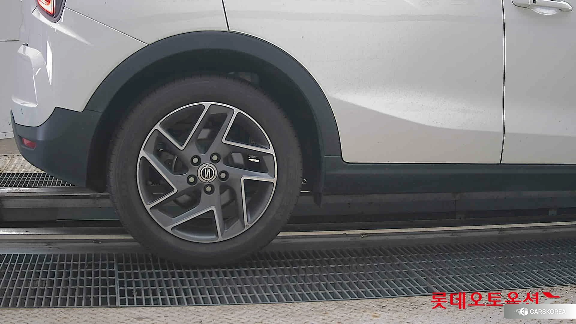 SsangYong Tivoli id 4664355 из Кореи 16