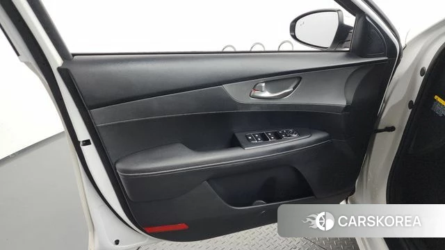Kia Come New K3 id 4574208 из Кореи 15