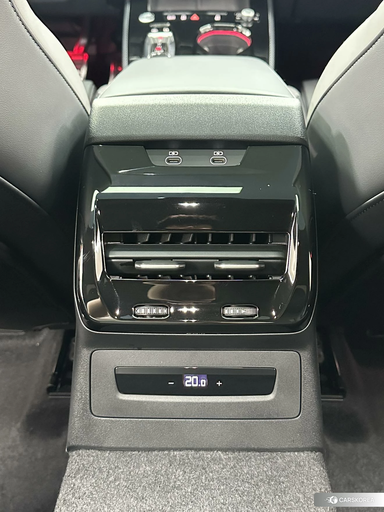 Audi A5L id 4499044 из Китая 16
