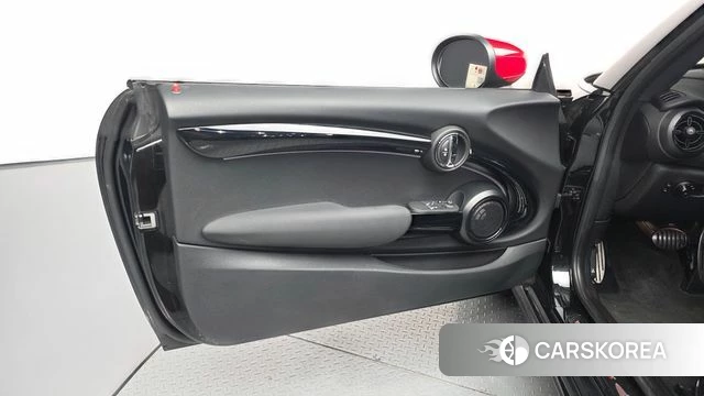 Mini Cooper S id 4631417 из Кореи 16