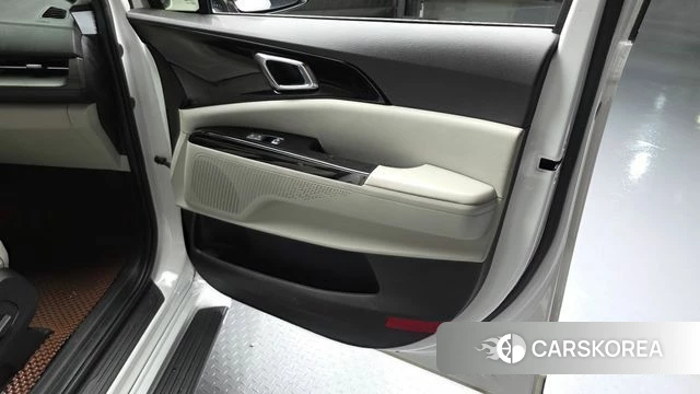 Kia Carnival 4th generation id 4561956 из Кореи 16
