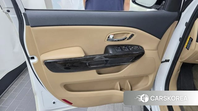 Kia The New Carnival id 4728033 из Кореи 16