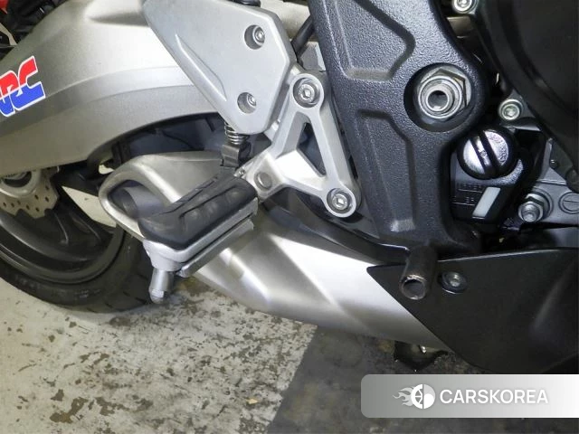 Проданный Honda CBR650F id 3994833 из Японии, фото 16