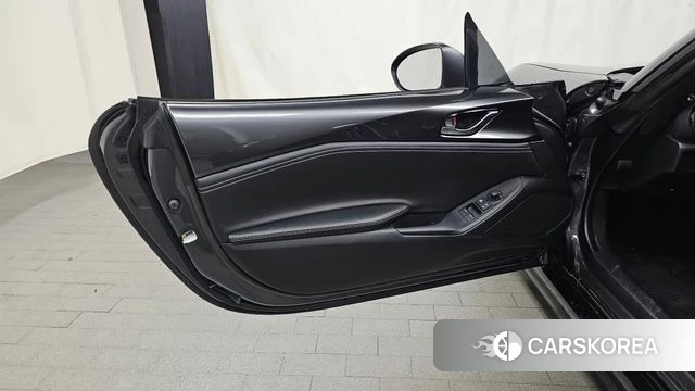 Mazda MX-5 MIATA id 4614306 из Кореи 16