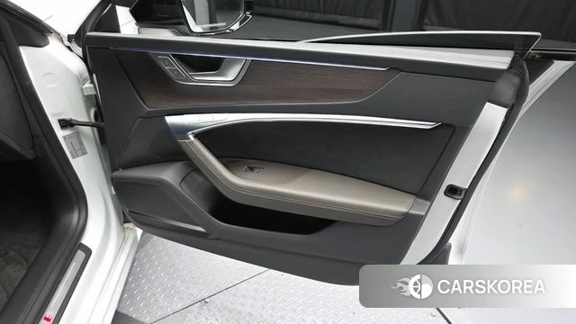 Audi A7 (4K) id 4517995 из Кореи 16
