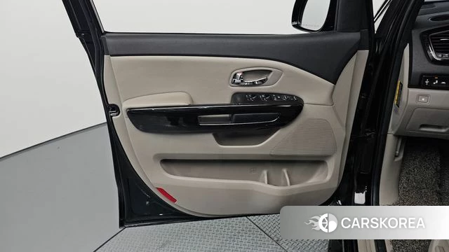 Kia The New Carnival id 4502269 из Кореи 16