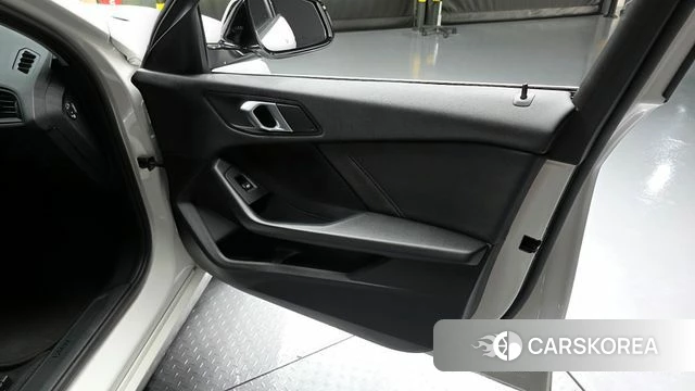 BMW 1 Series (F40) id 4224916 из Кореи 16