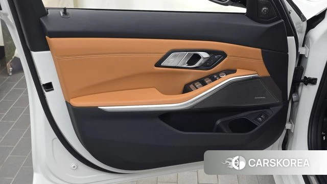 BMW 3 Series (G20) id 4635931 из Кореи 16