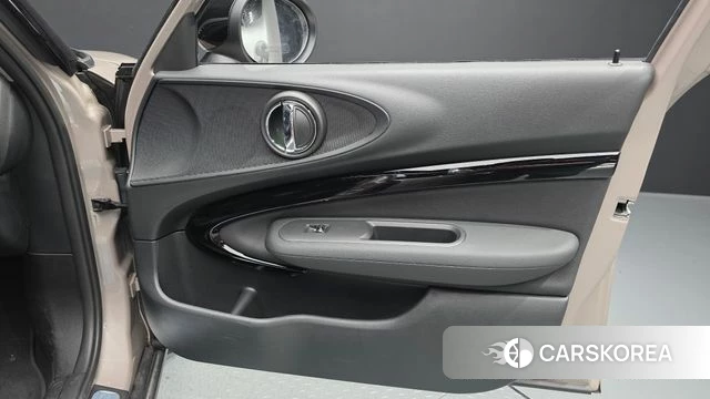 Mini Cooper Clubman id 4248881 из Кореи 16