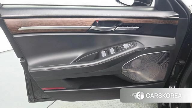 Genesis G90 id 4530716 из Кореи 16