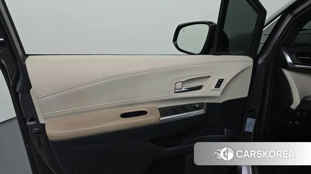 Toyota Sienna 4th Generation id 4250063 из Кореи 16