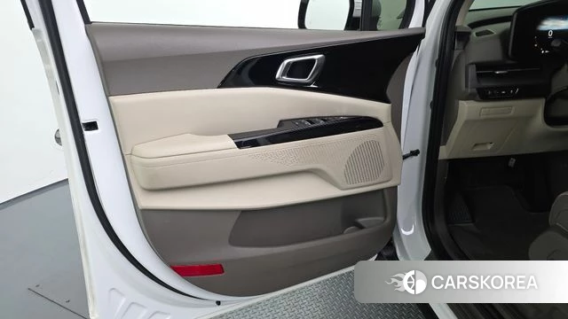 Kia Carnival 4th generation id 4231400 из Кореи 16