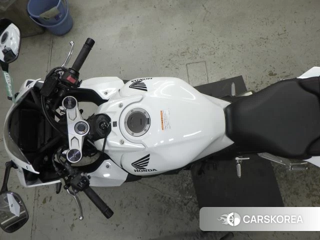 Проданный Honda CBR650R id 3999379 из Японии, фото 16