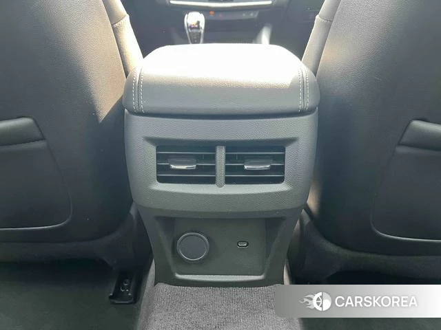 Cadillac CT5 id 3919246 из Китая 16