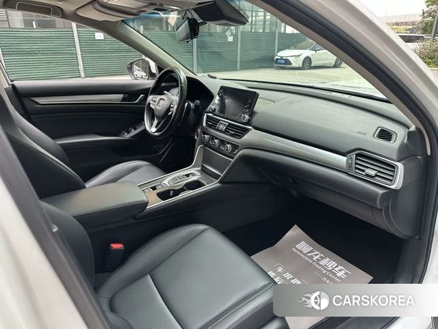 Honda Accord id 4399917 из Китая 16