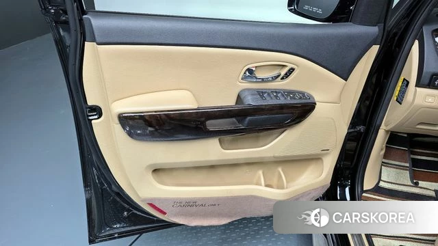 Kia The New Carnival id 4269302 из Кореи 16