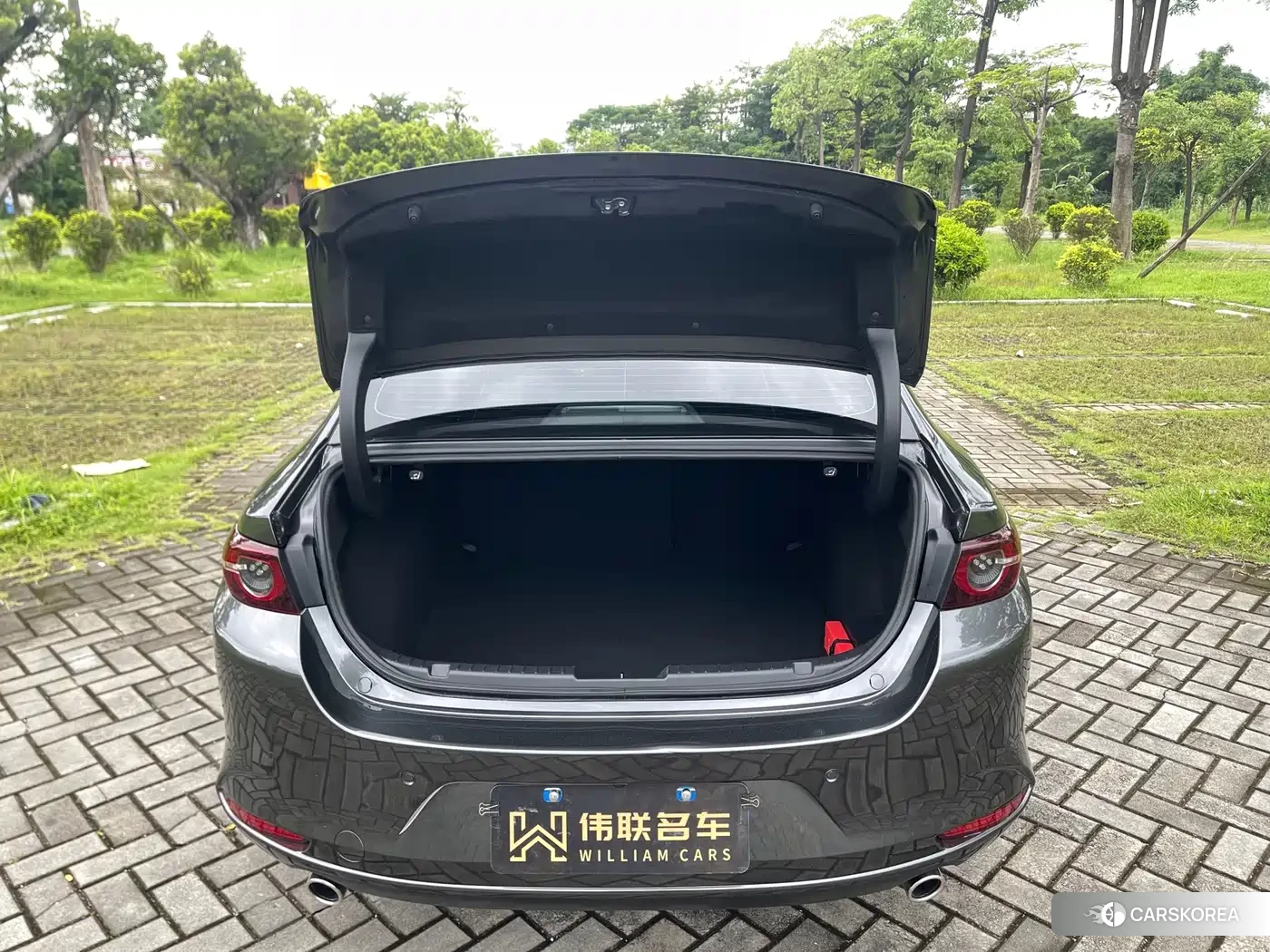 Mazda 3 id 4669199 из Китая 17