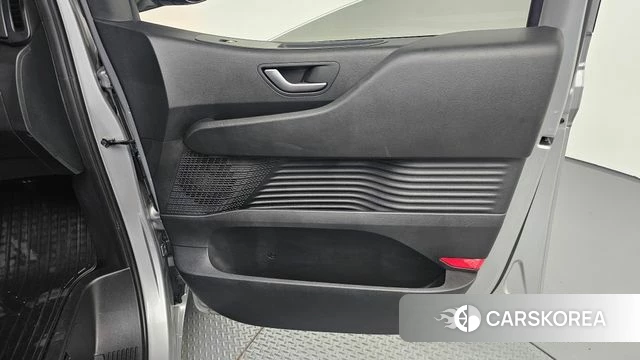 Hyundai Staria id 4863936 из Кореи 16