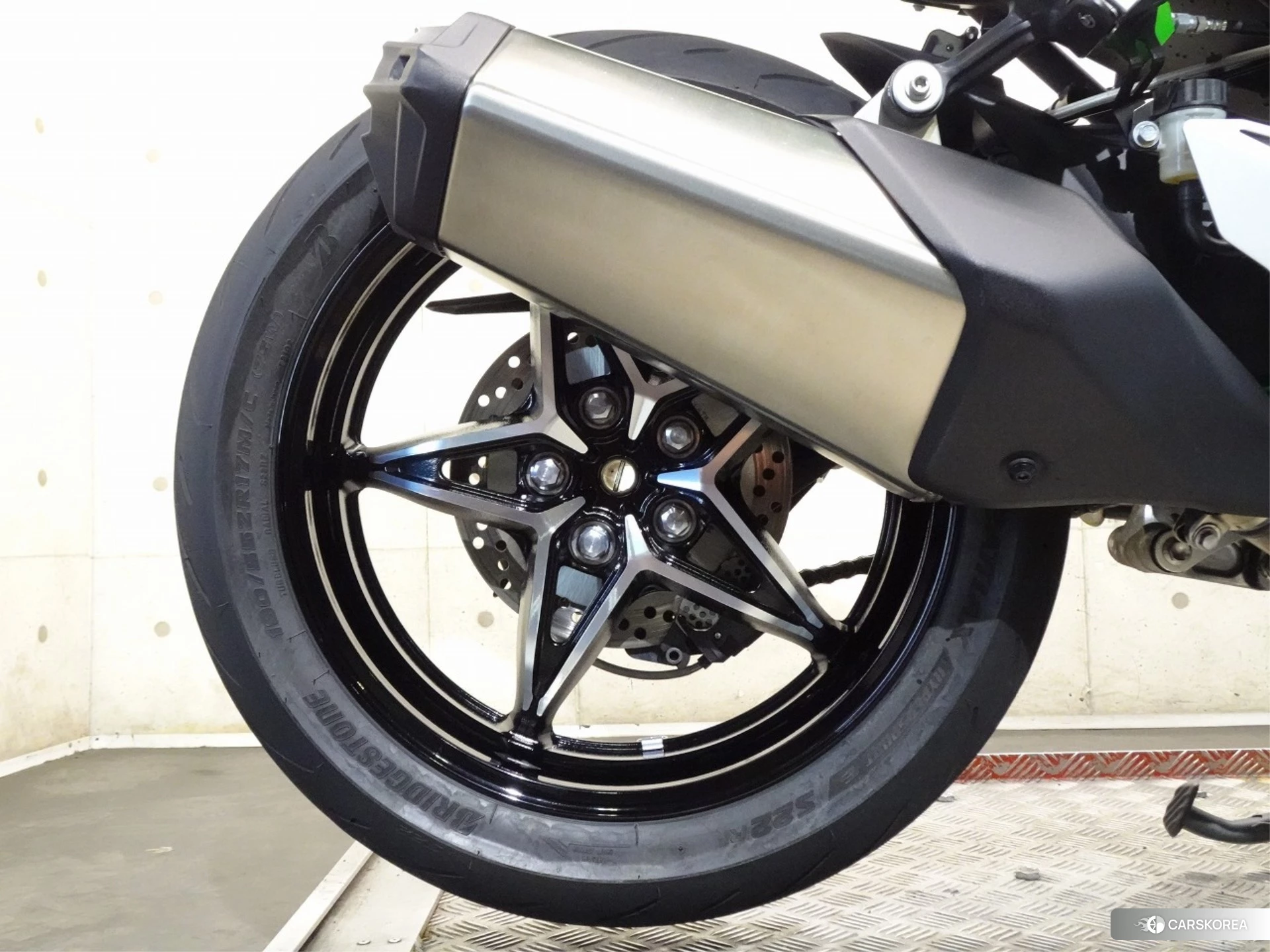 Kawasaki NINJA H2 SX SE id 4380054 из Японии 16