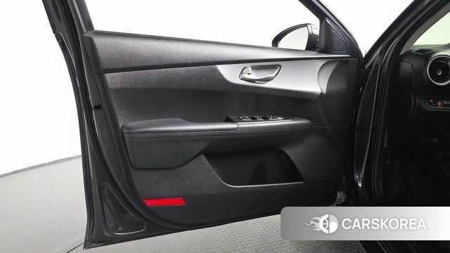 Kia The New K3 2nd generation id 4745745 из Кореи 16