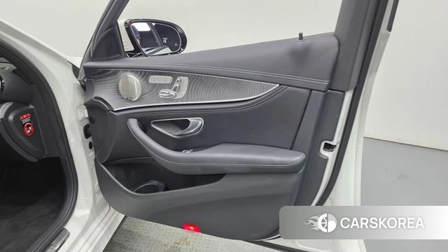 Mercedes-Benz E-Class W213 id 4670966 из Кореи 16