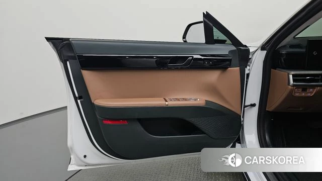 Hyundai Grandeur Hybrid (GN7) id 4308450 из Кореи 16