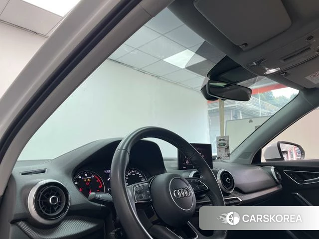 Audi Q2L id 4274373 из Китая 16
