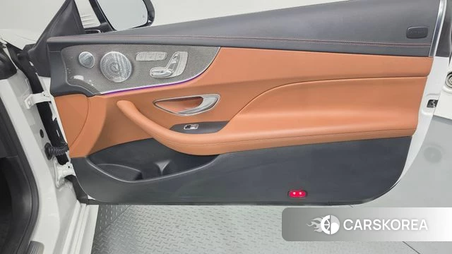 Mercedes-Benz E-Class W213 id 4245428 из Кореи 16