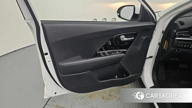 Kia The New Niro id 4268352 из Кореи 16