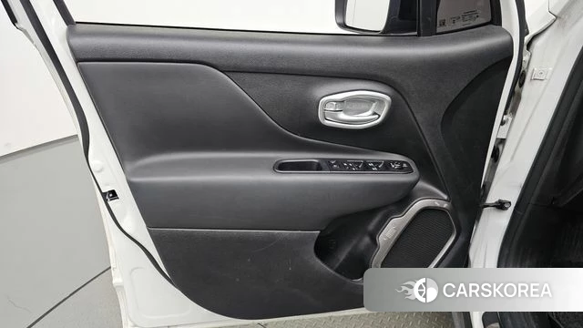 Jeep Renegade id 4650067 из Кореи 16