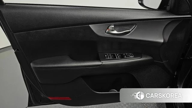 Kia The New K3 2nd generation id 4942926 из Кореи 16