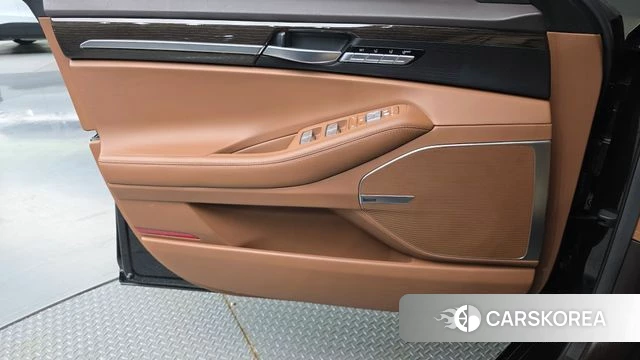 Genesis G90 id 4344999 из Кореи 16