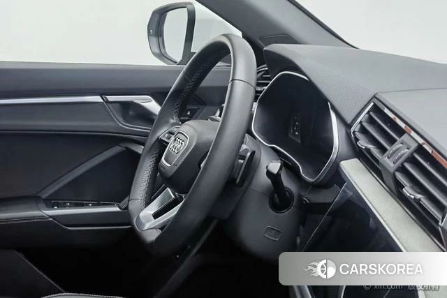 Audi Q3 id 4278838 из Китая 16